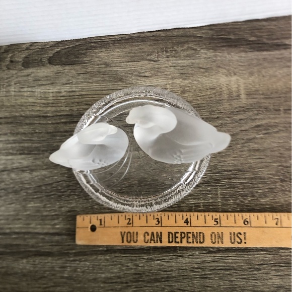 Vtg Frosted Glass Swans on Water Figurine - Picture 9 of 12
